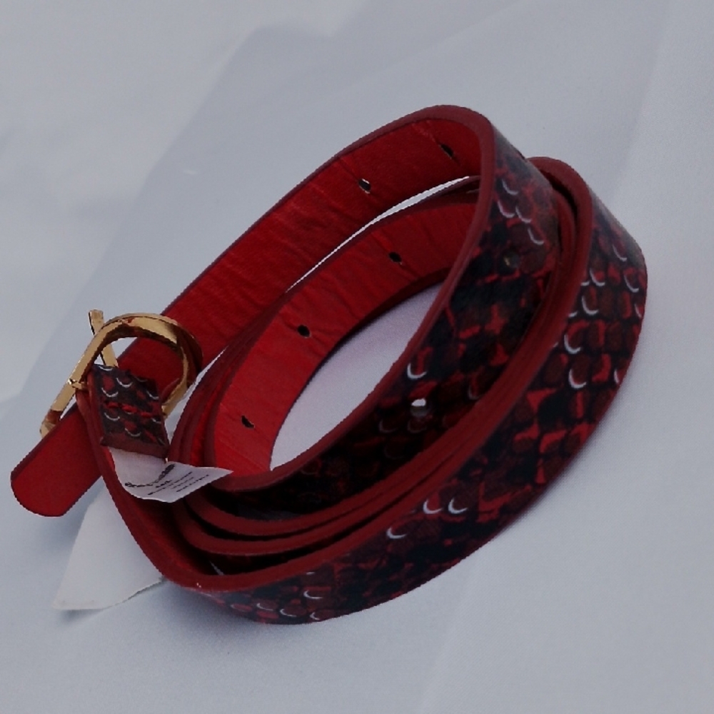 Stylish Red Snake Print Belt